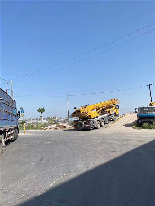 洞头区25吨吊车的租赁价格大概是多少？