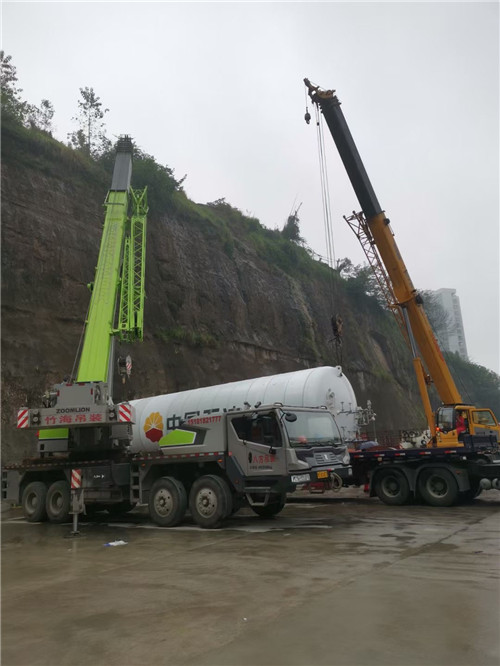 洞头区“不怕风雨冻”—— 吊车的 “恶劣环境适应” 技术